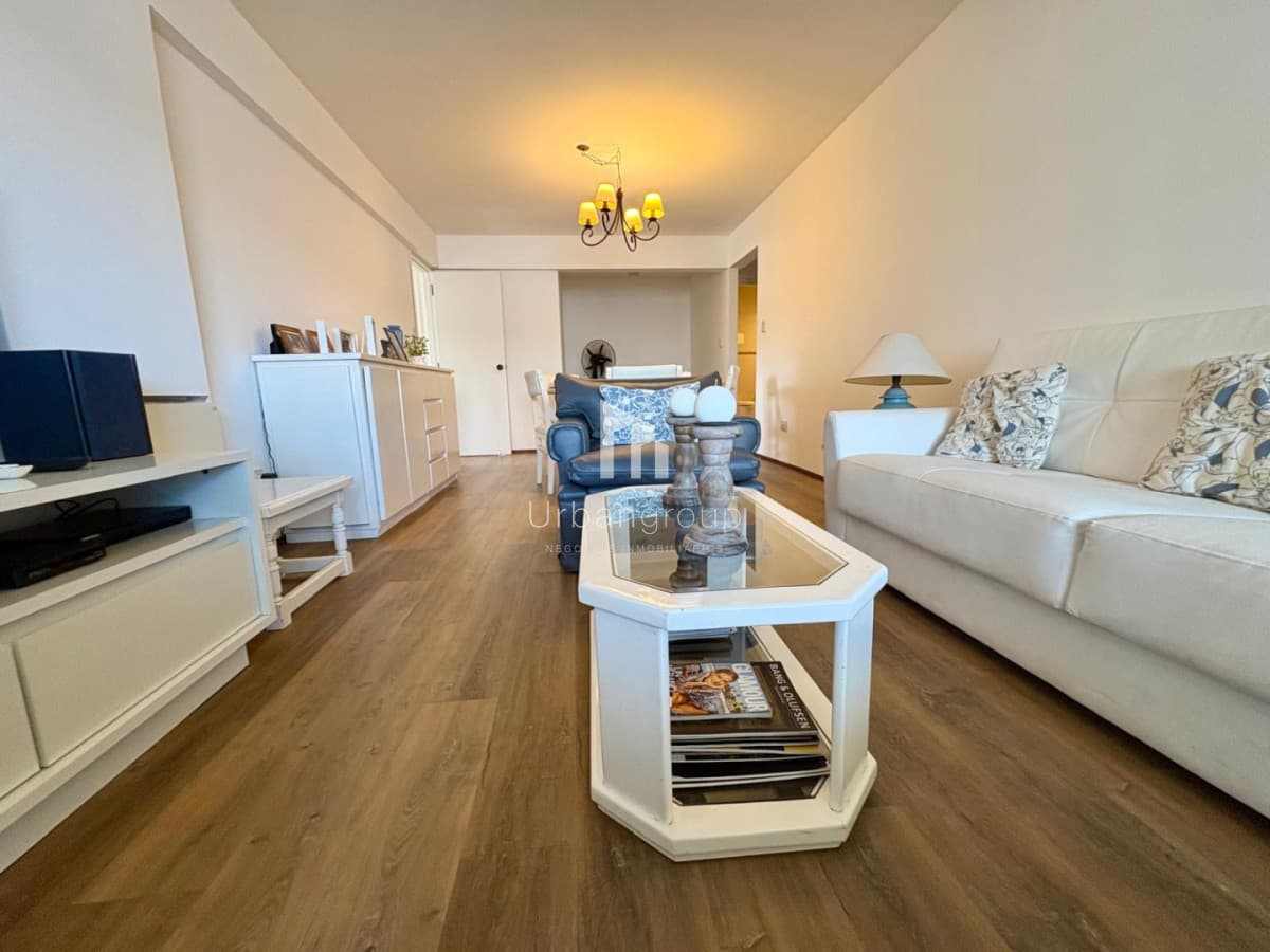 Apartamento en Venta primera línea de Playa Mansa