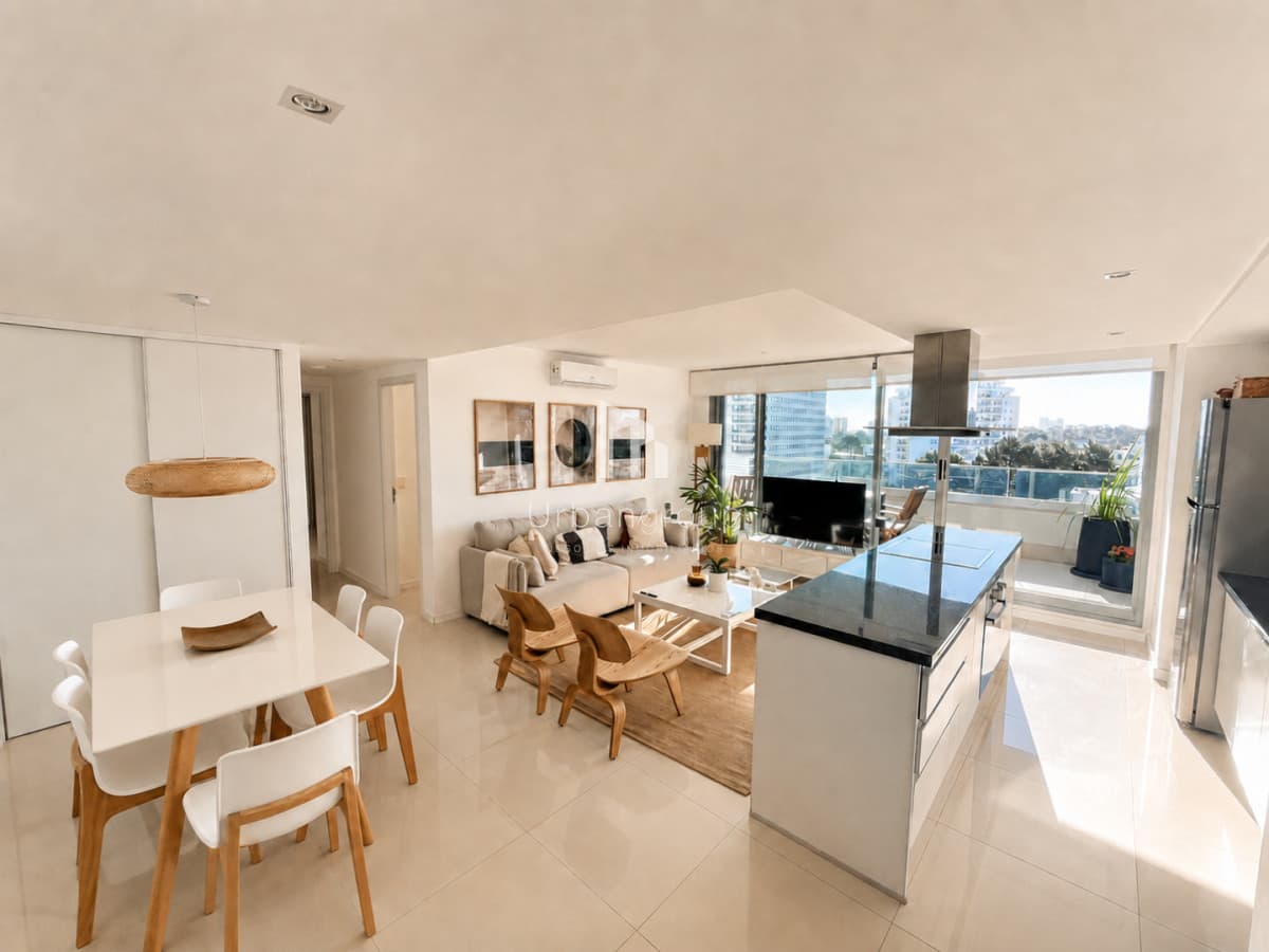 Espectacular apartamento de 3 dormitorios en Torre Esmeralda, Aidy Grill gran balcón, 2 garajes y 2 boxes