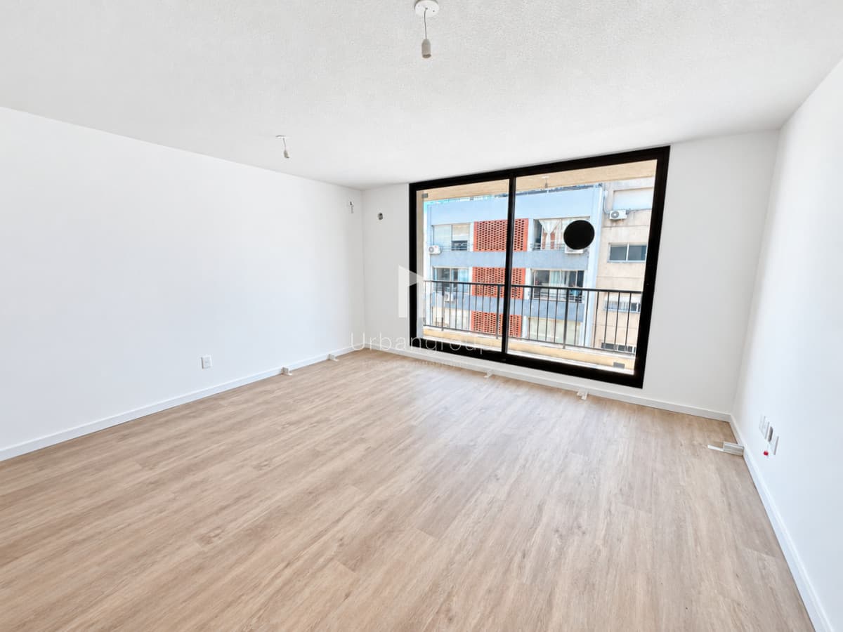 Monoambiente en Venta Cordón, Tres Cruces. Edificio Génova I