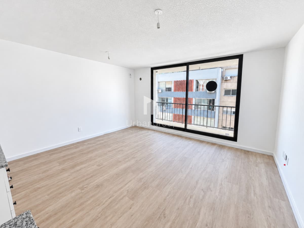Apartamento en Venta 2 Dormitorios con Garage, Cordón, Tres Cruces. Edificio Génova I